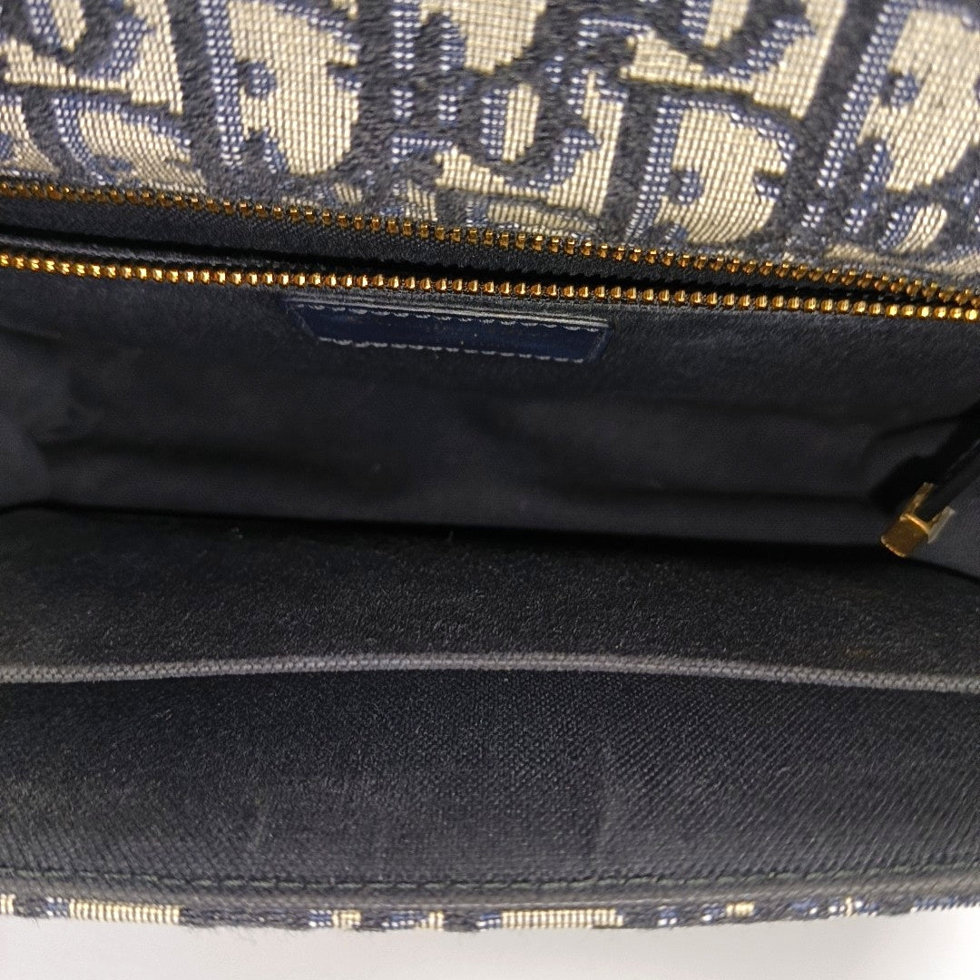30 Montaigne Oblique Canvas Blue