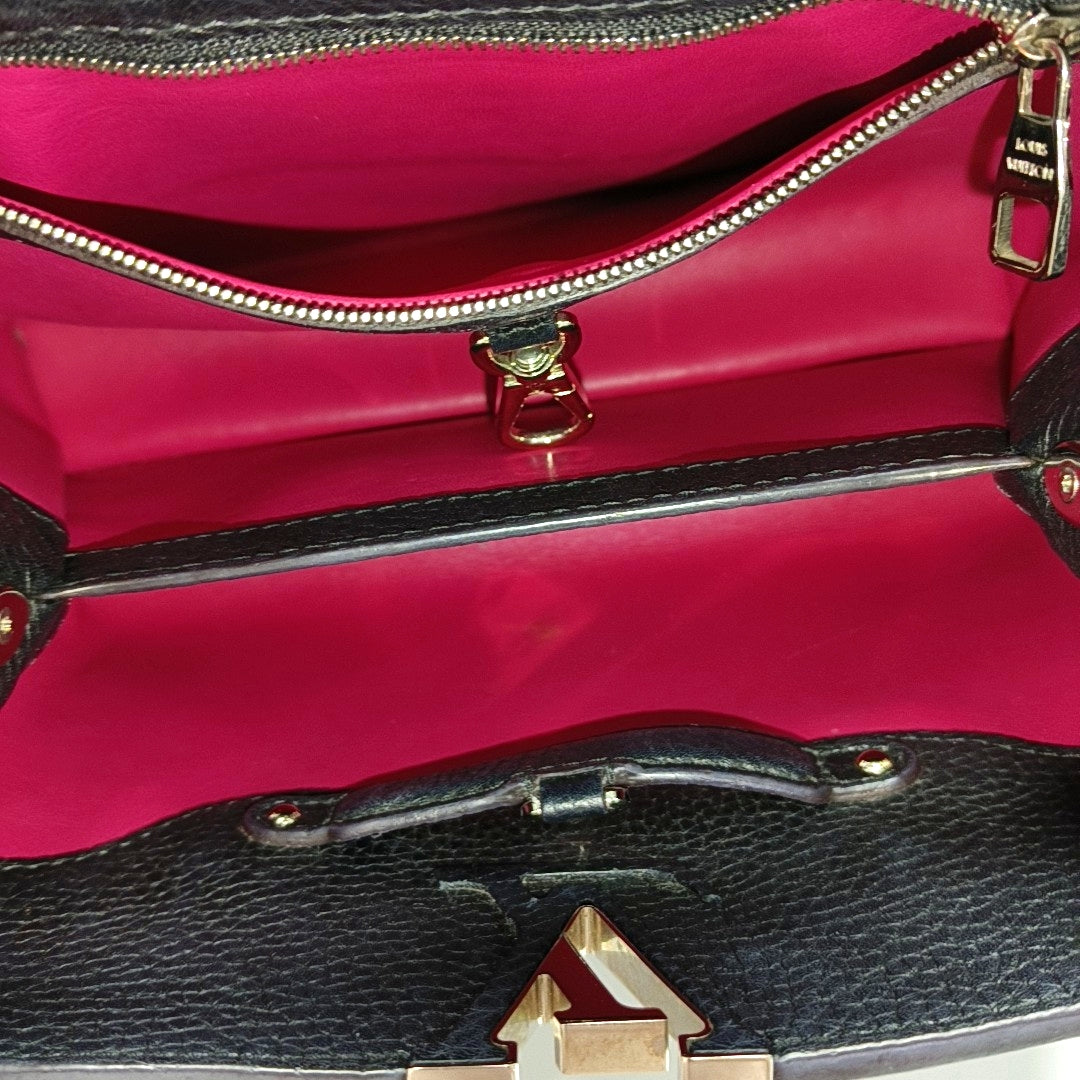 Authenticated pre-owned  CAPUCINES BB Calfskin Black - Shoulder Bag at Looply