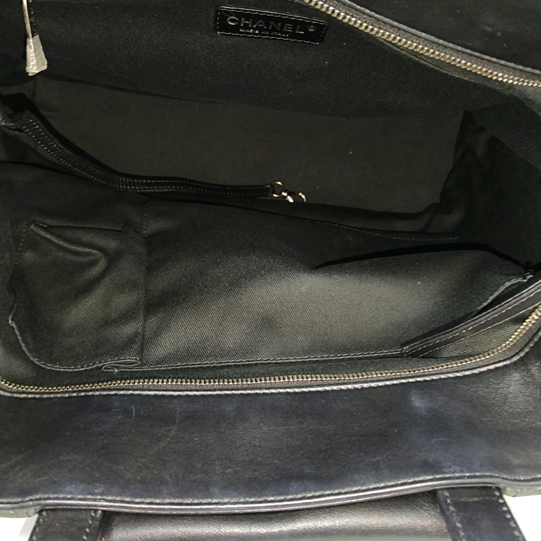 Quilted Calfskin Shoulder Bag Large Black