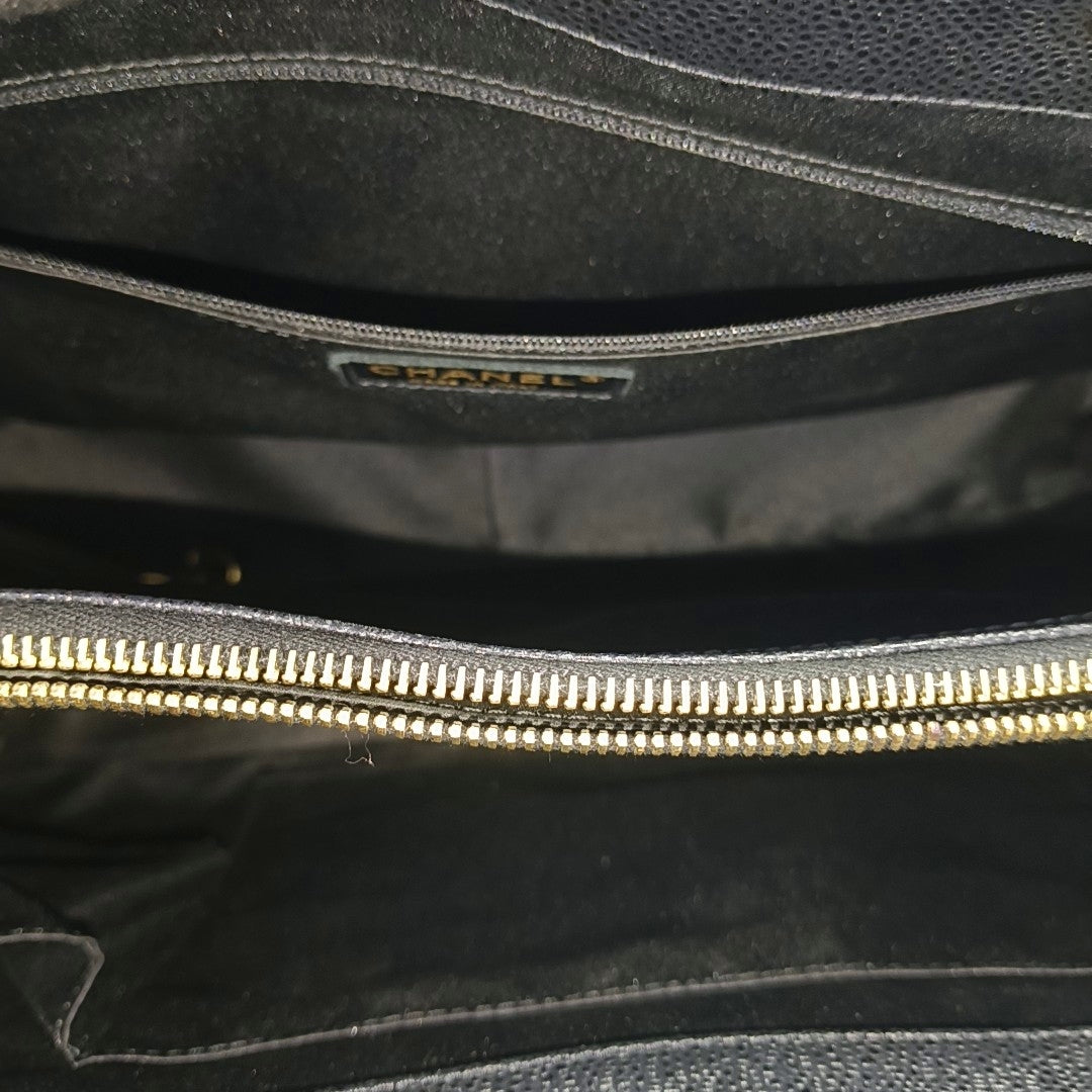 CHANEL GST Extra Large Quilted Grained Calfskin Black