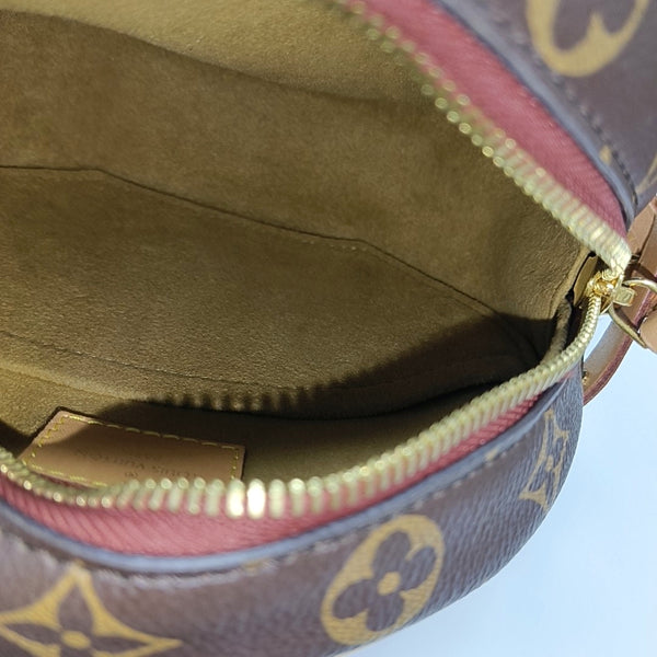 BOITE CHAPEAU PM Monogram Coated Canvas Brown