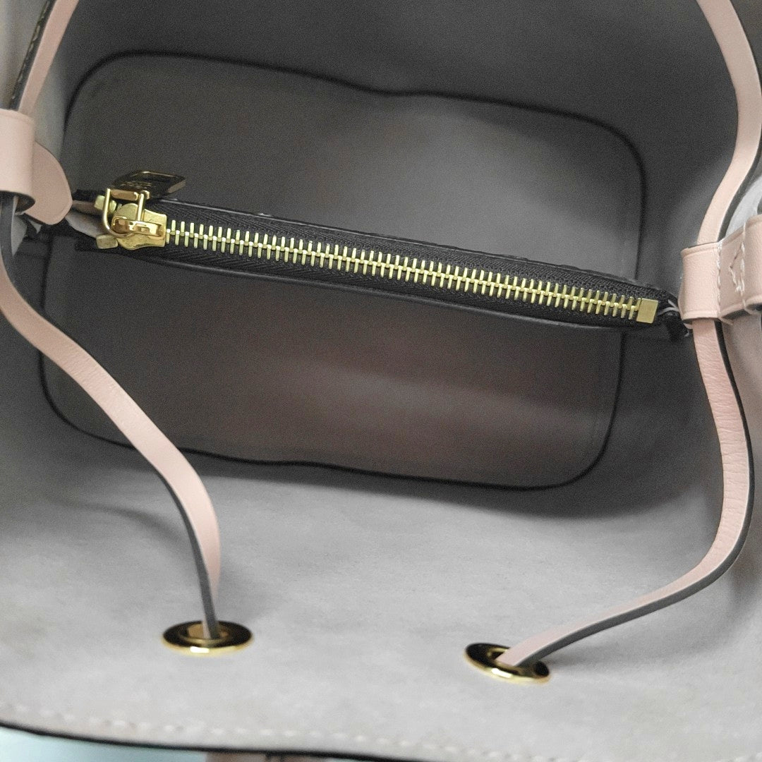 NÉONOÉ MM Monogram Coated Canvas Brown