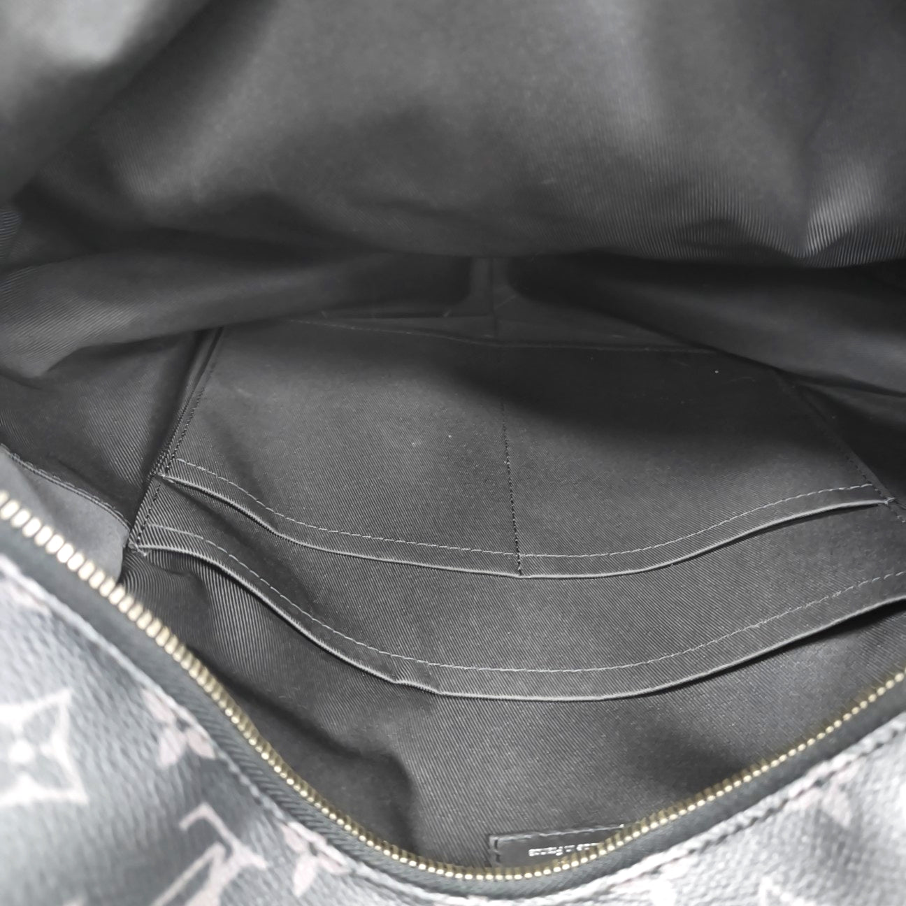 DISCOVERY Monogram Coated Canvas Gray