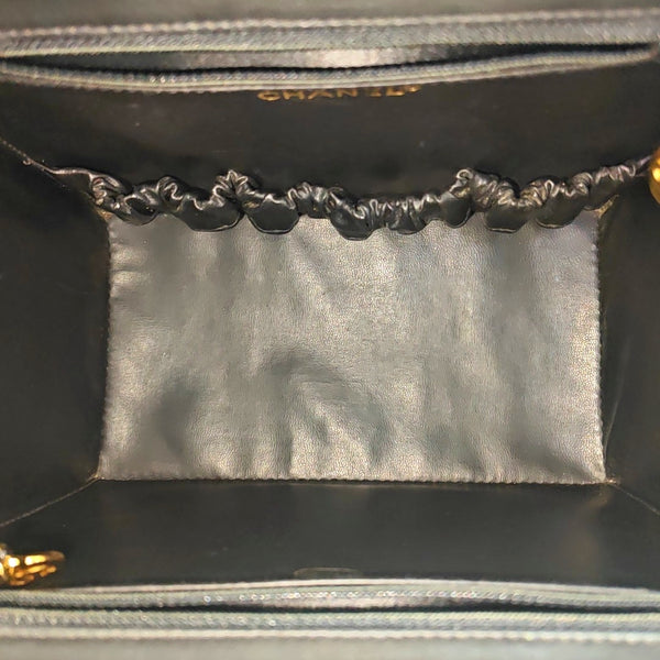 VINTAGE COSMETIC BAGS Grained Calfskin Black
