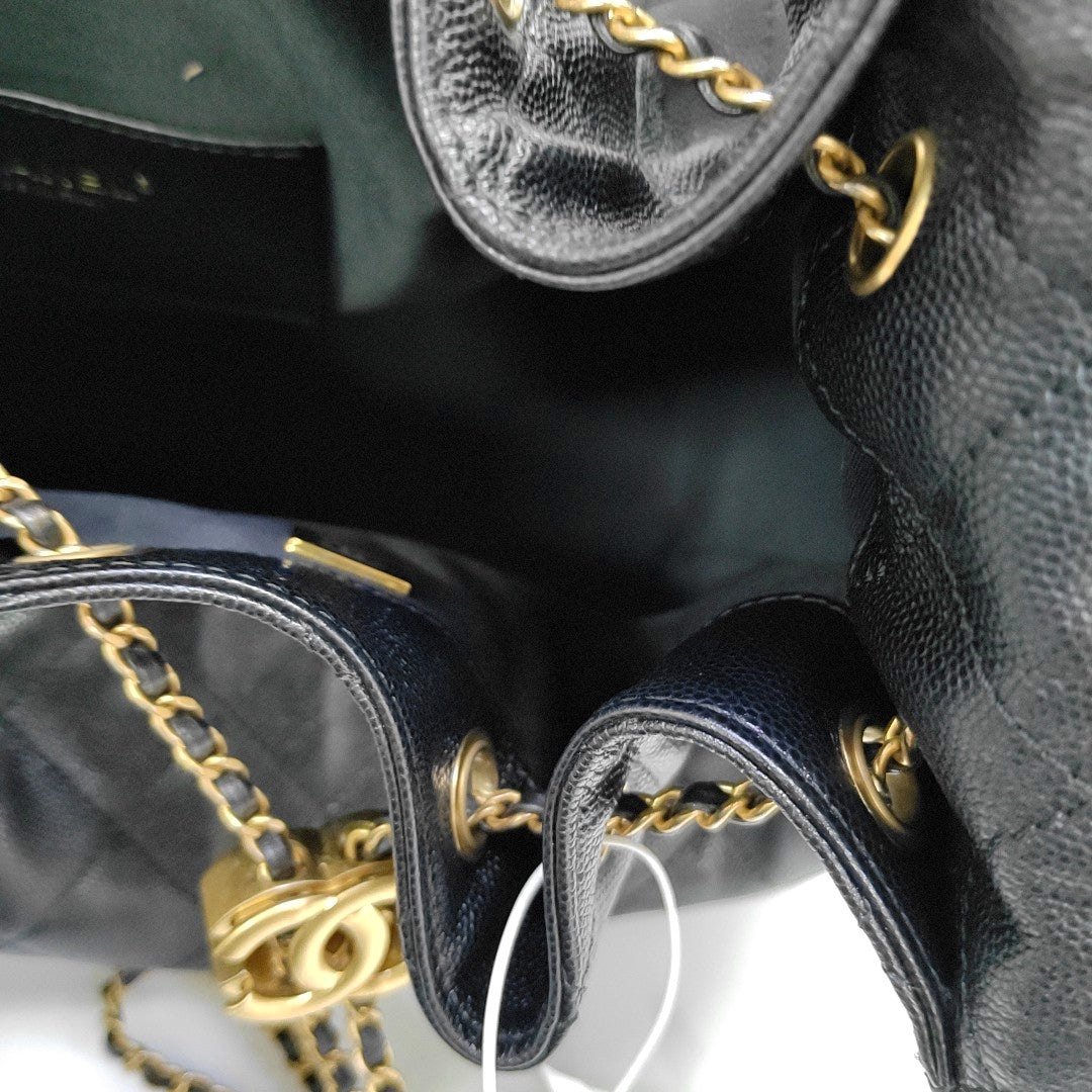 CHANEL 25 Medium Quilted Calfskin Black
