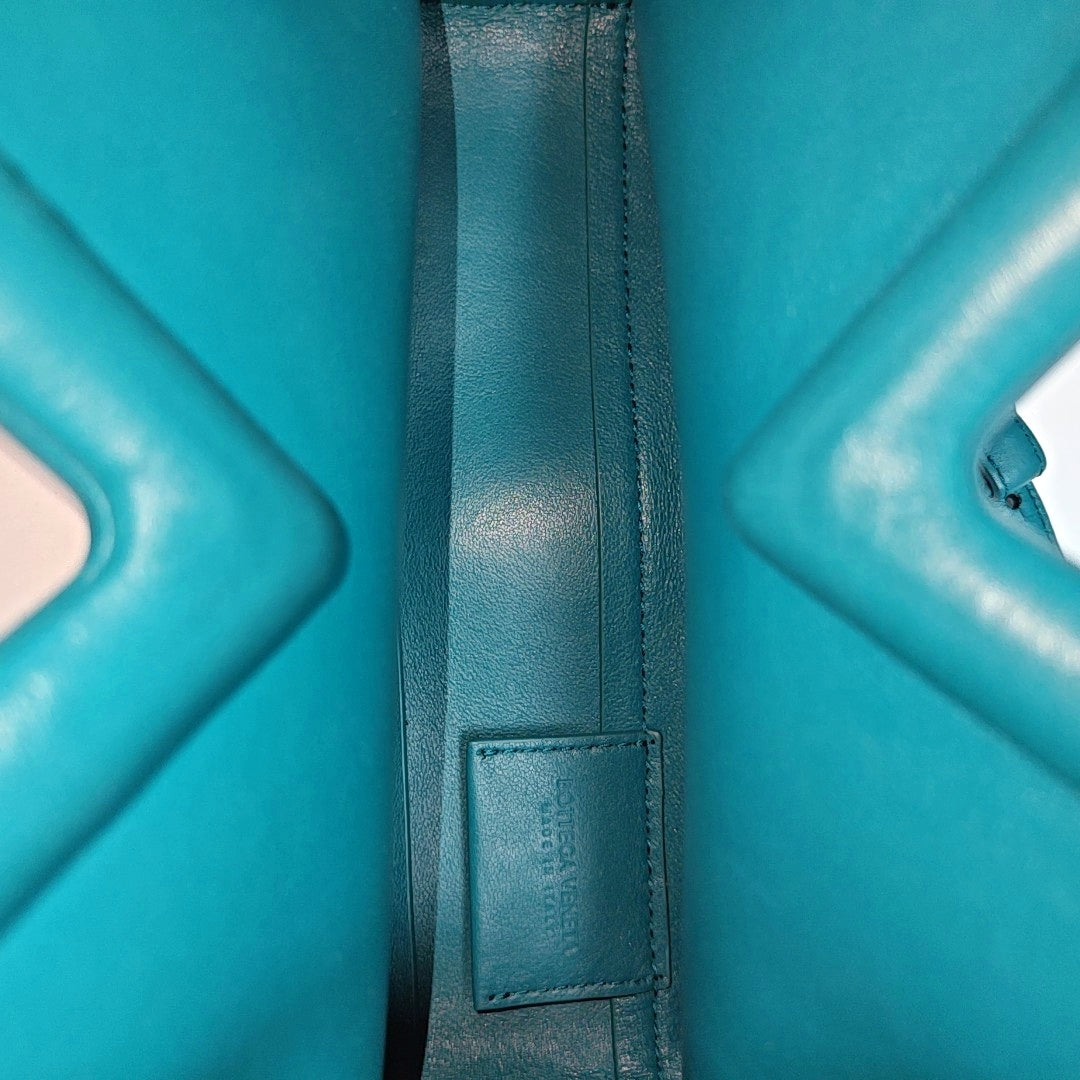Point Quilted Calfskin Blue