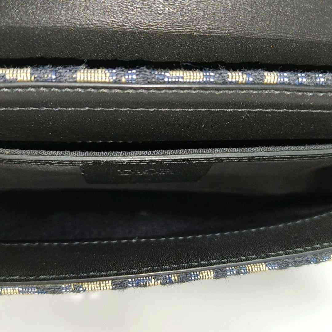 Lock Oblique Canvas Black