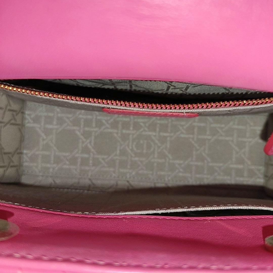 Authenticated pre-owned  Lady Dior Small Cannage Lambskin Pink - Tote Bag at Looply