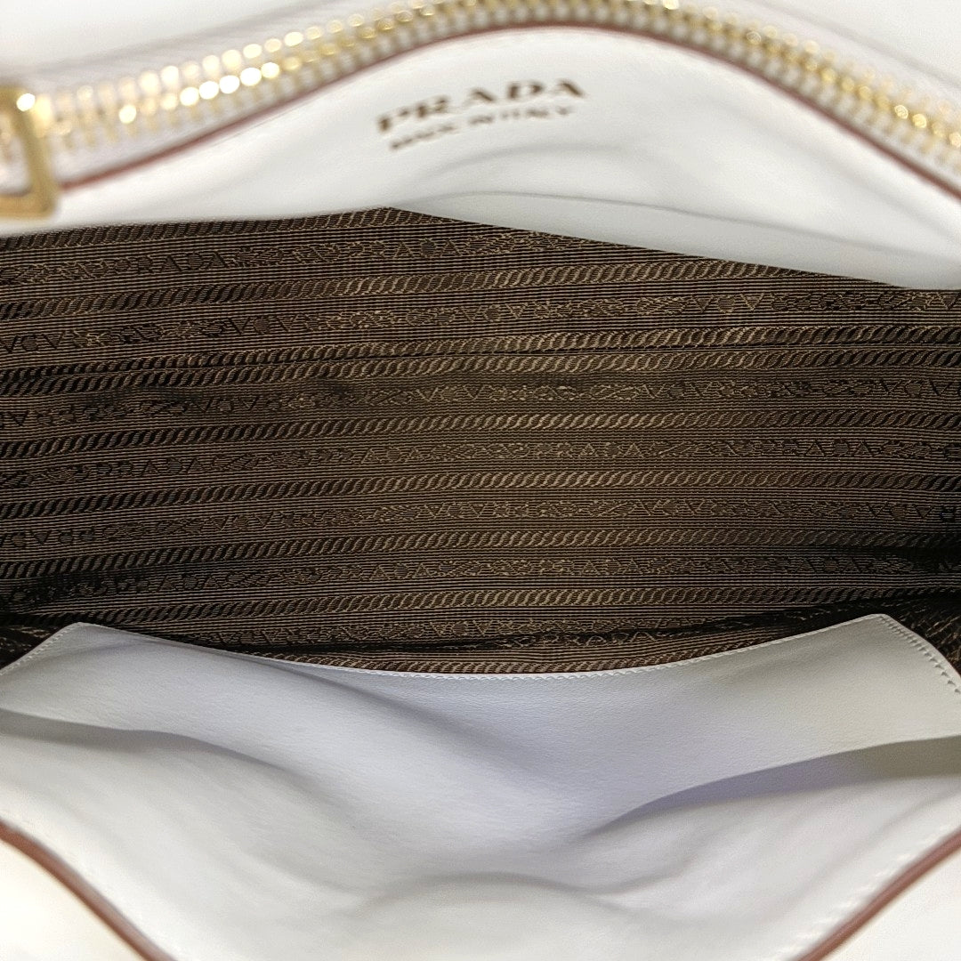 Esplanade Calfskin White