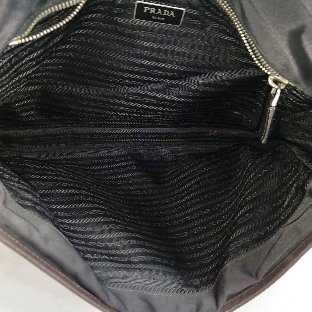 Vela Messenger Bag Nylon Black