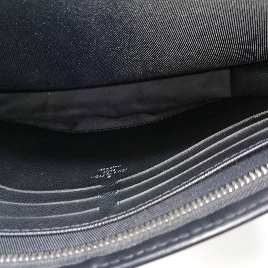 Pochette Voyag MM Monogram Coated Canvas Black