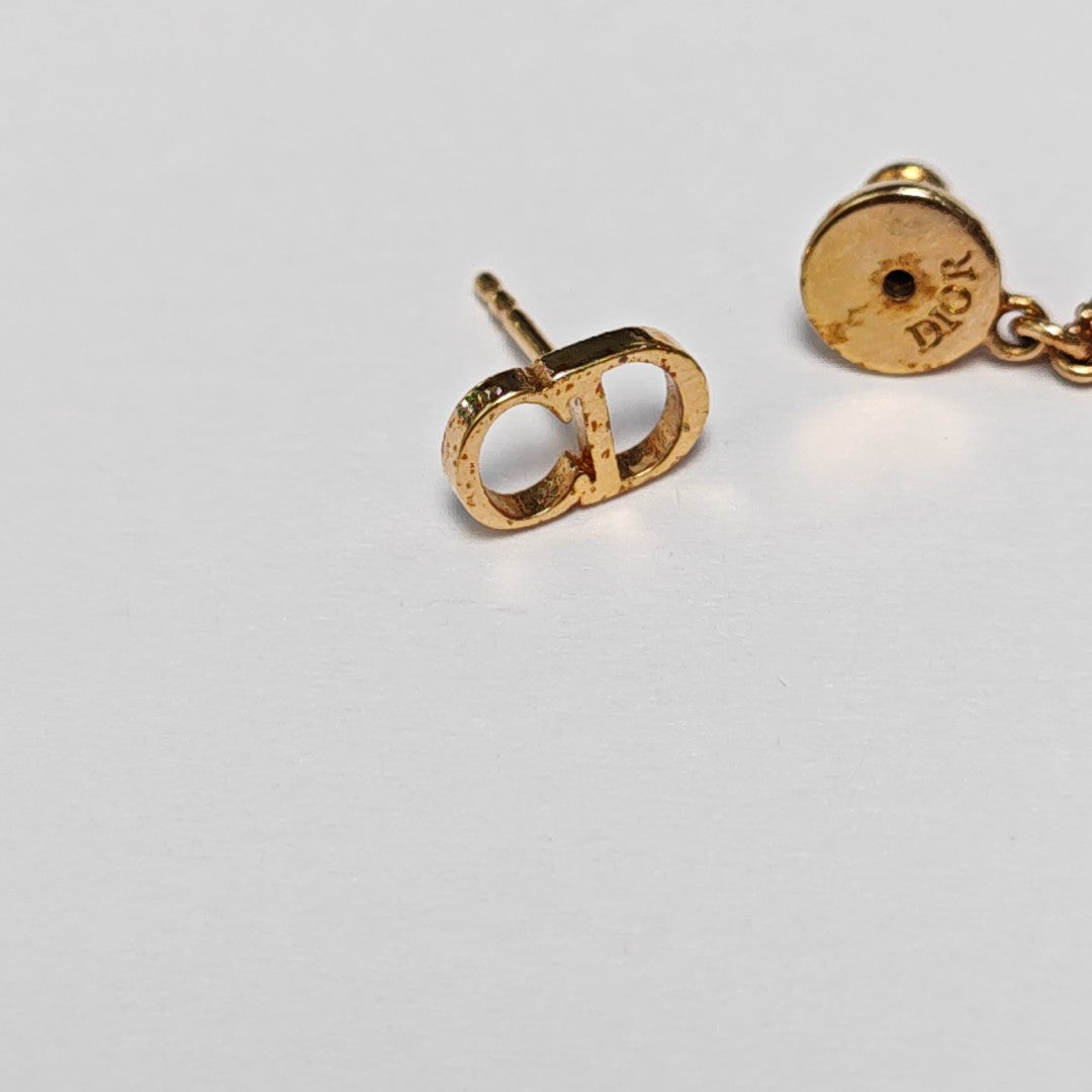 Metal Gold Earrings