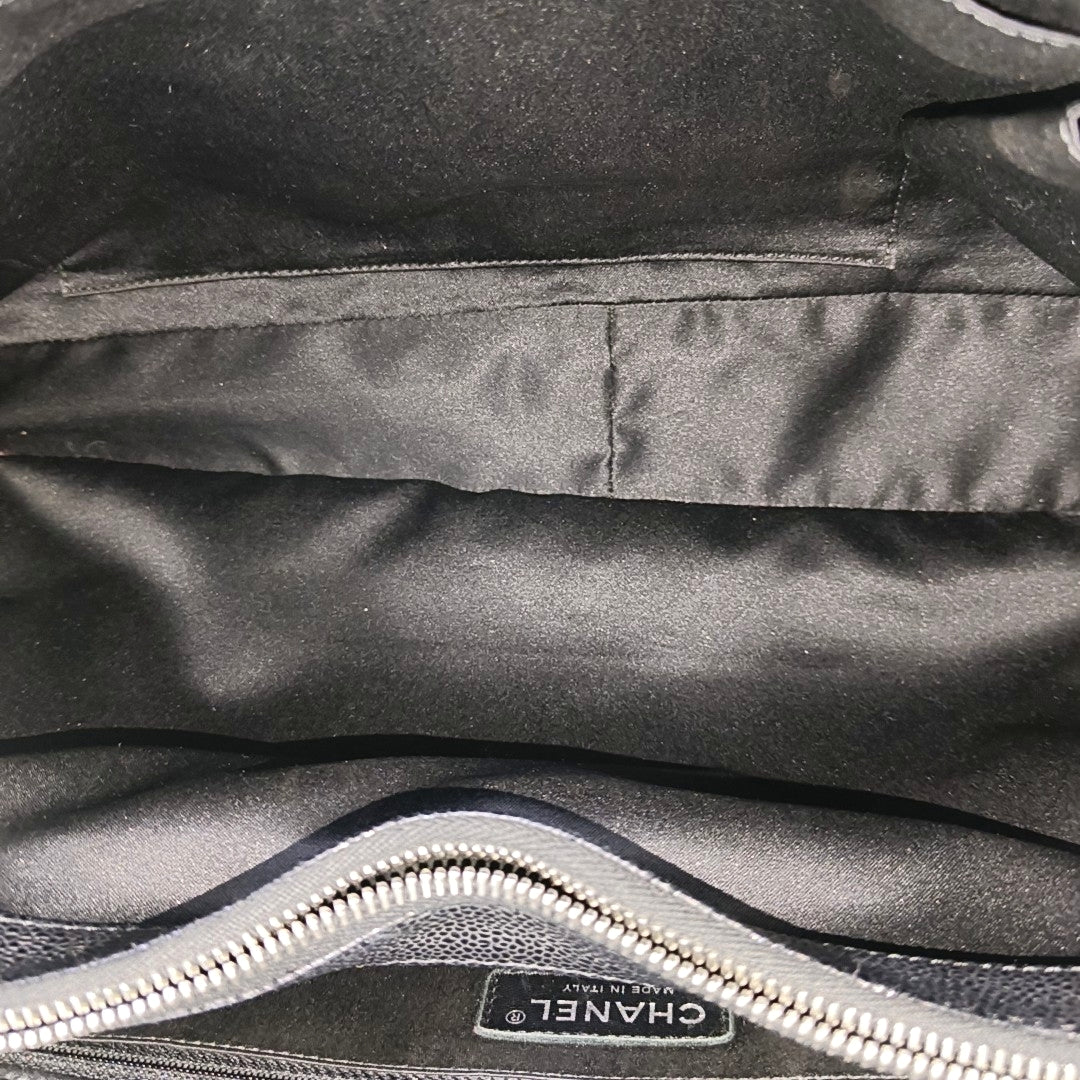 CHANEL GST Extra Large Quilted Grained Calfskin Black