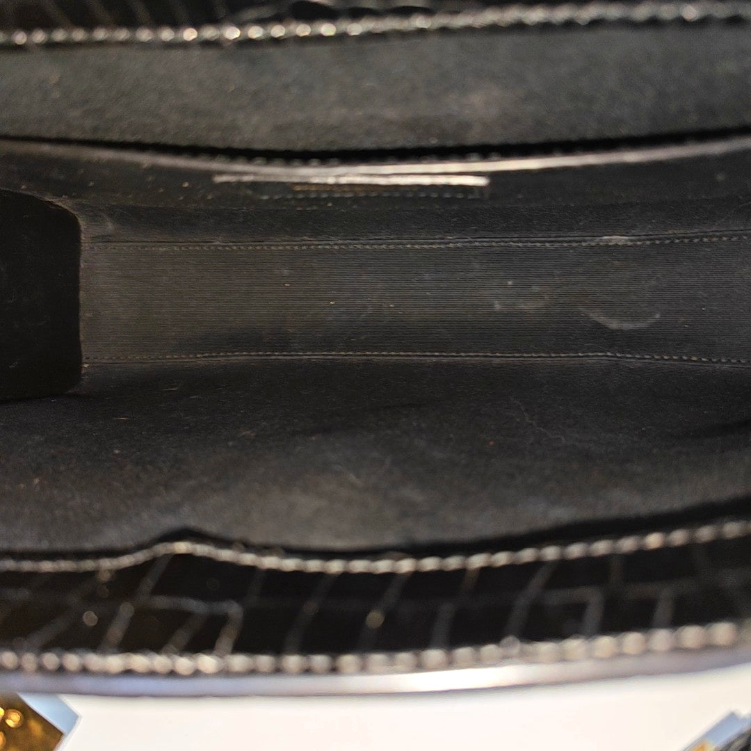 MANHATTAN Medium Calfskin Black