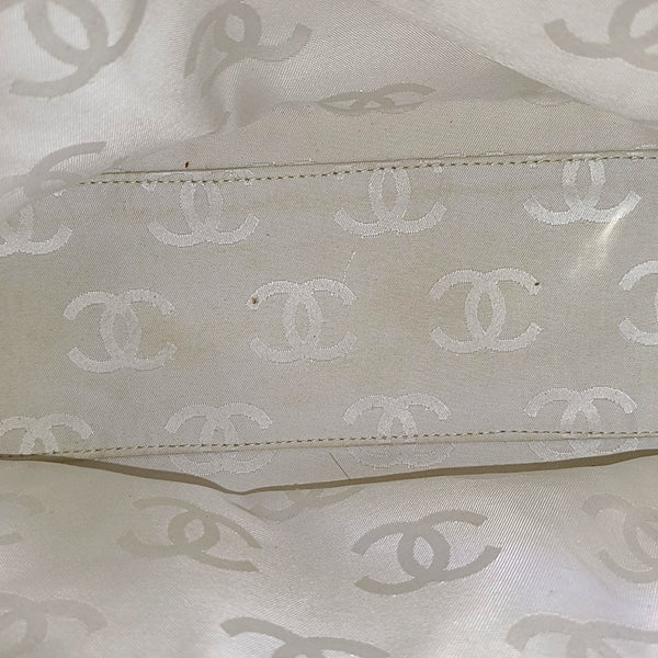 Quilted Grained Calfskin Shoulder Bag White