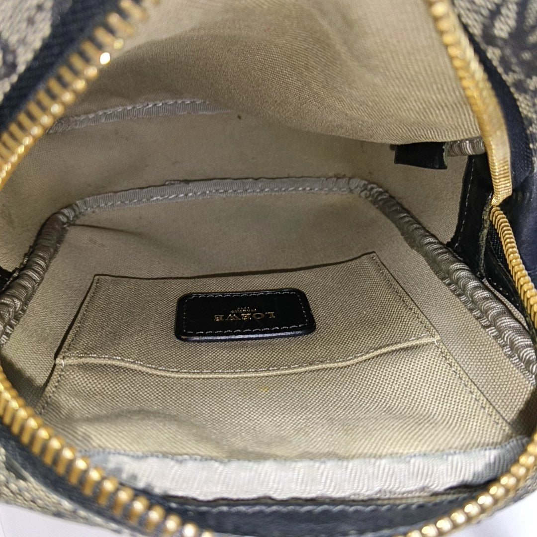 Monogram Canvas Gray