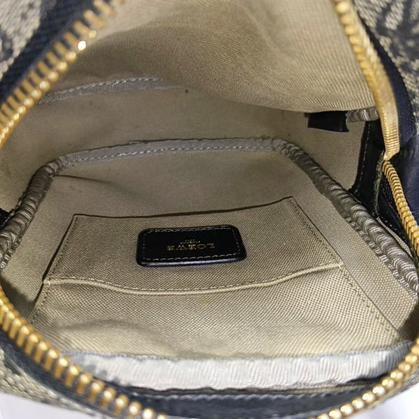 Monogram Canvas Gray