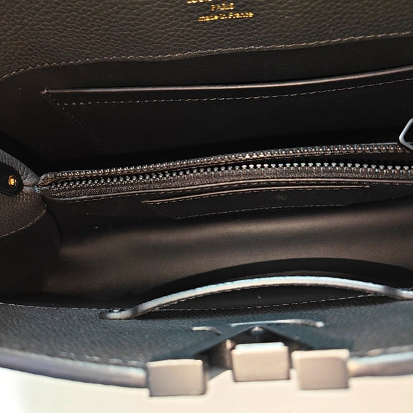 CAPUCINES MM Calfskin Black
