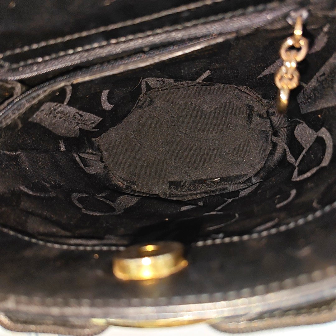 Vara Small Calfskin Black