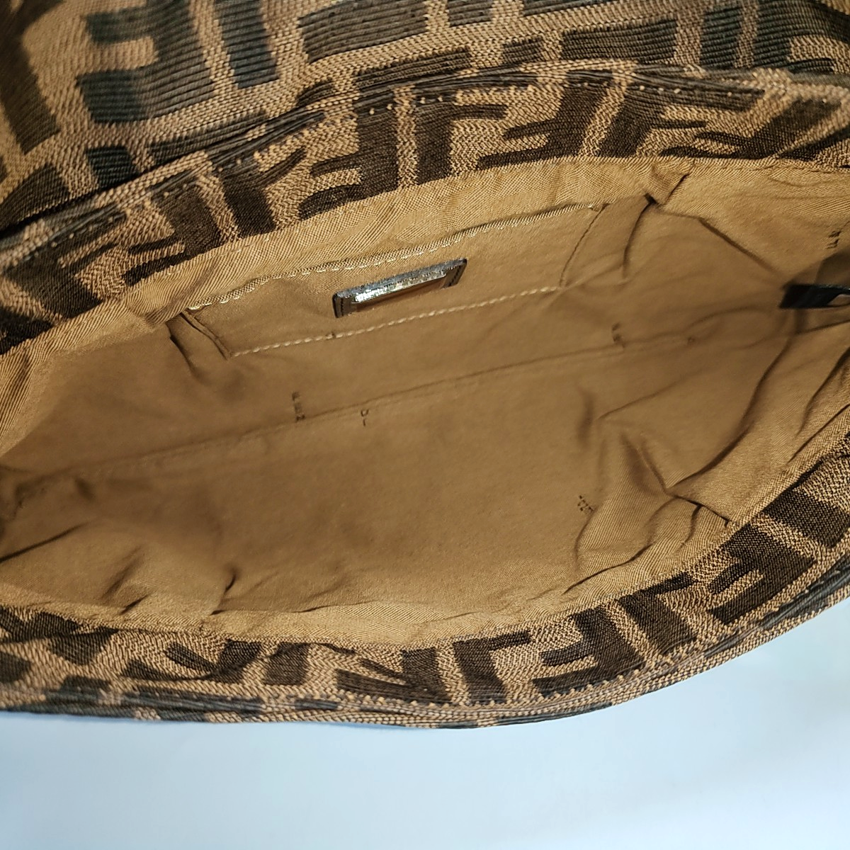Canvas Brown