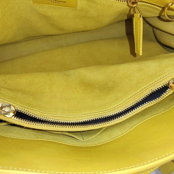SAC DE JOUR Small Calfskin Yellow