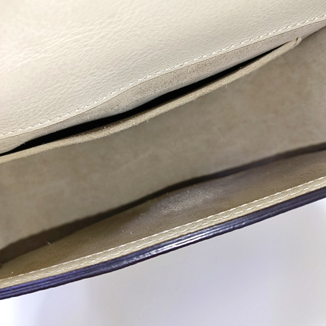 Nile Medium Calfskin White
