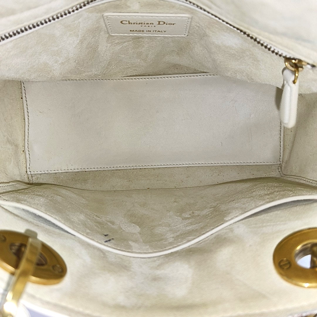 Lady Dior Medium Lambskin White