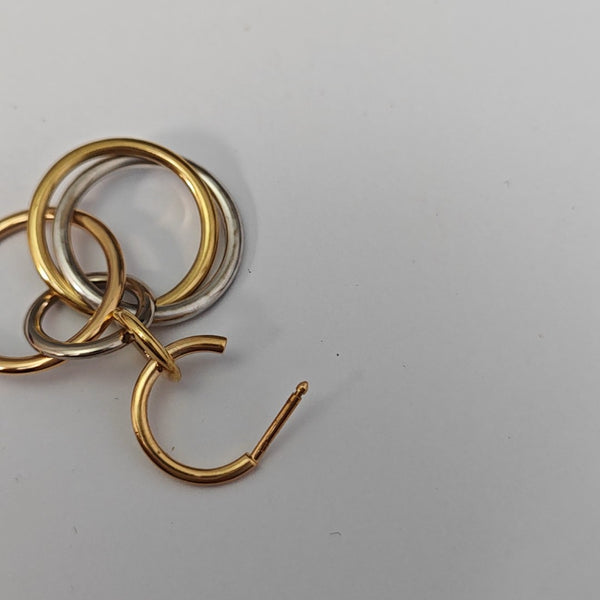 TRINITY 18k Gold Stud Earrings