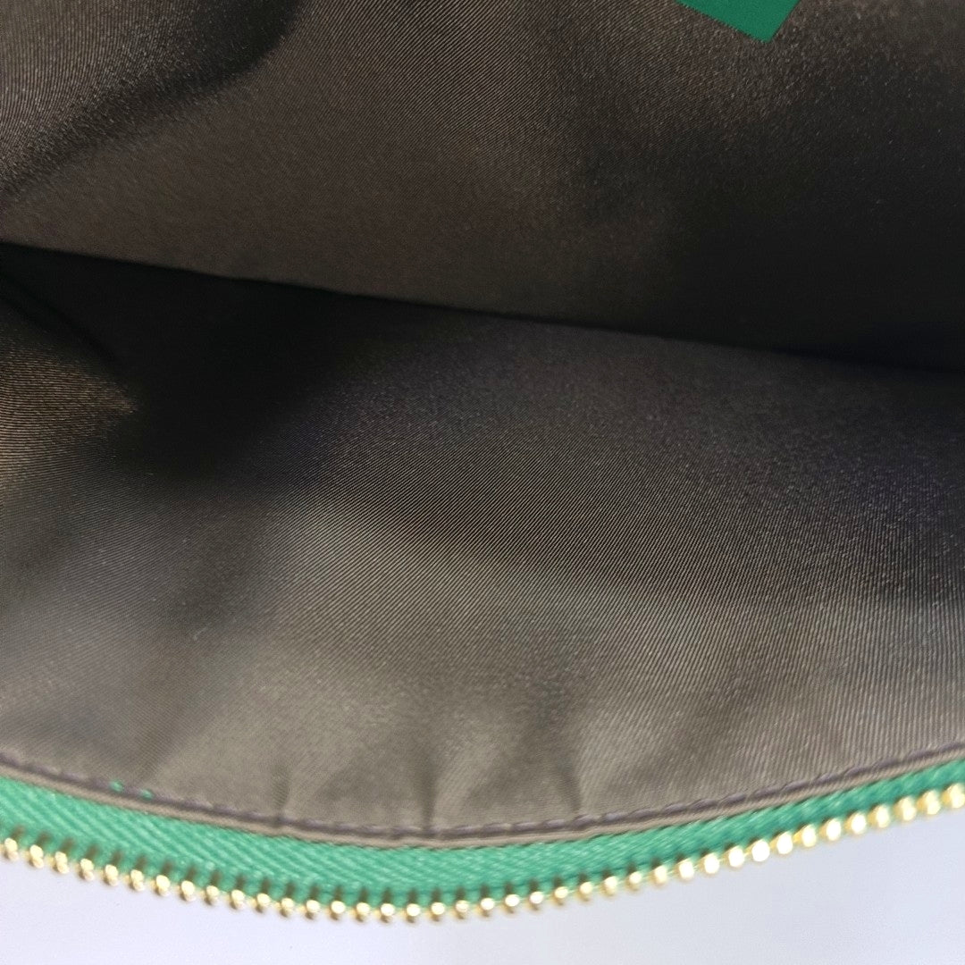 Calfskin Clutch Green