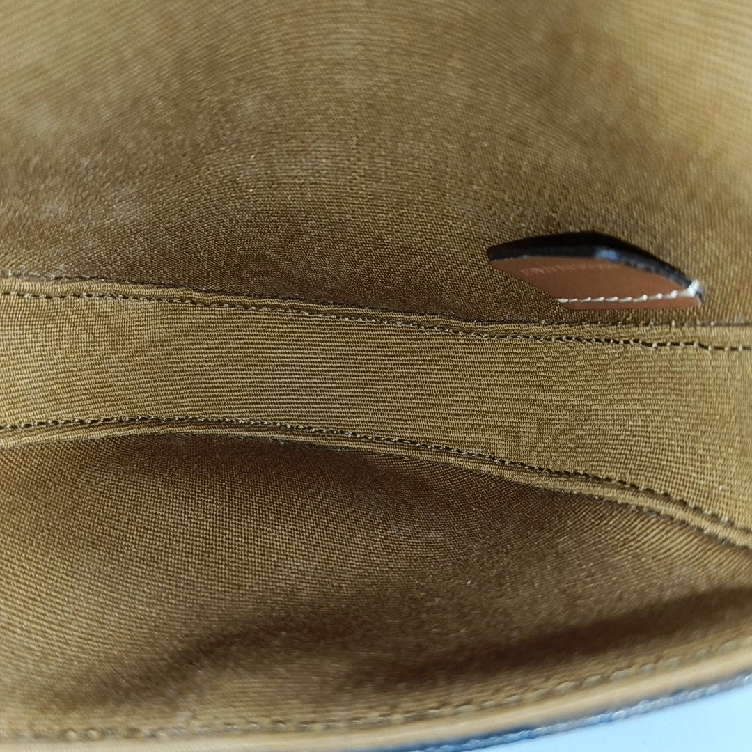TRIANGLE Coated Canvas Brown