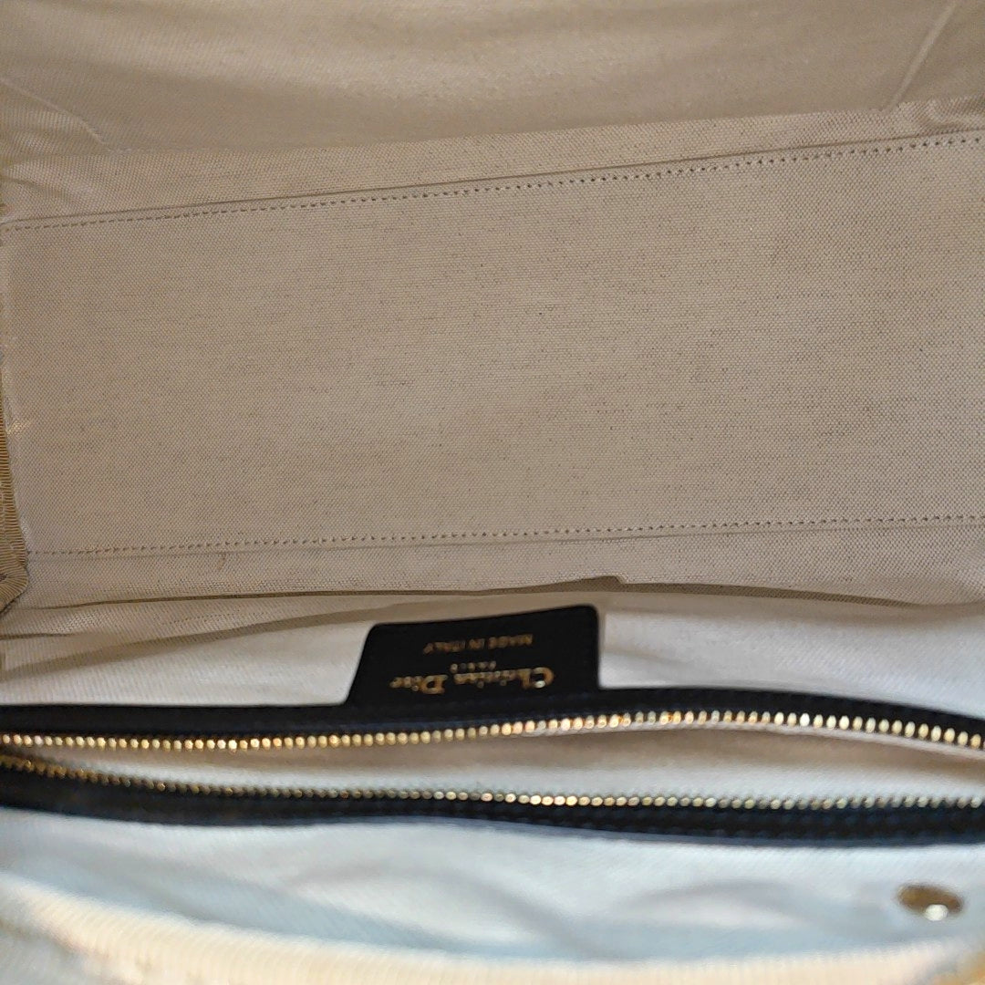Vibe Medium Cannage Calfskin Black