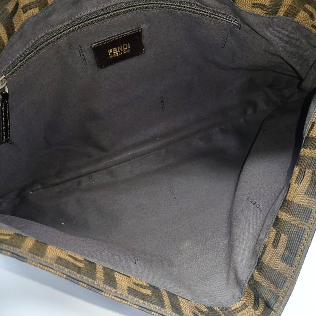 Mia Canvas Brown