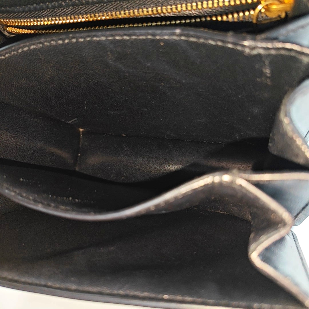 Authenticated pre-owned  CLASSIC BOX Mini Calfskin Black - Shoulder Bag at Looply