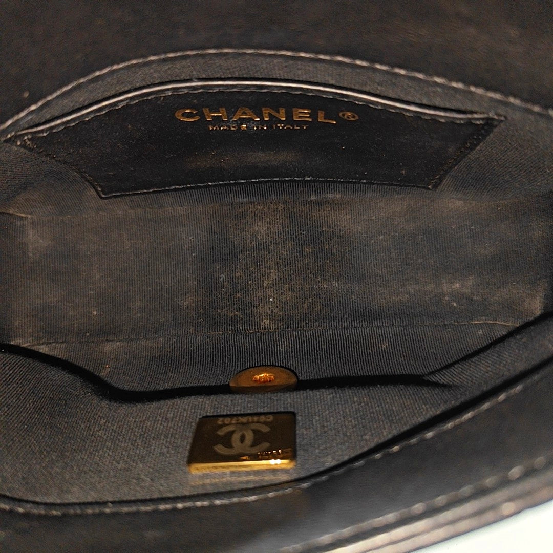 Quilted Lambskin Shoulder Bag Black