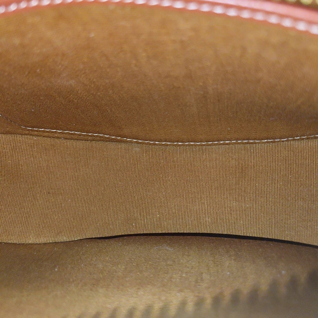 AVA Medium Coated Canvas Red