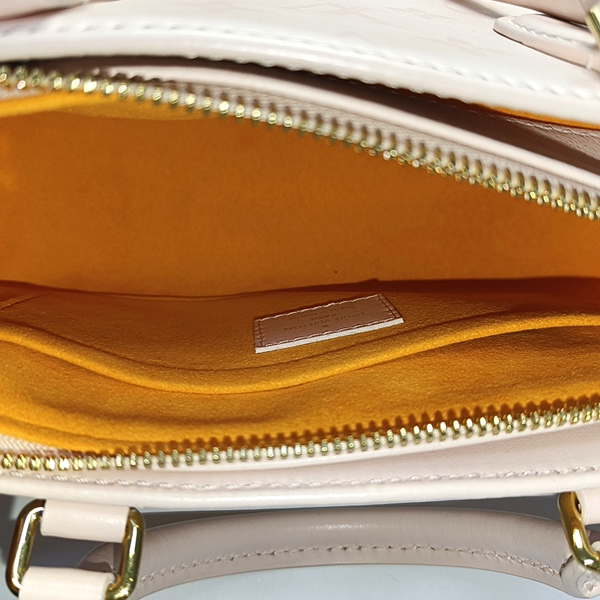 ONTHEGO Monogram Calfskin Pink