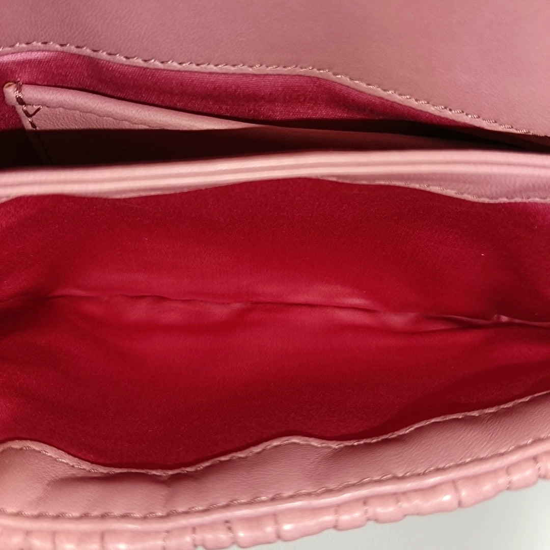 Quilted Lambskin Shoulder Bag Pink