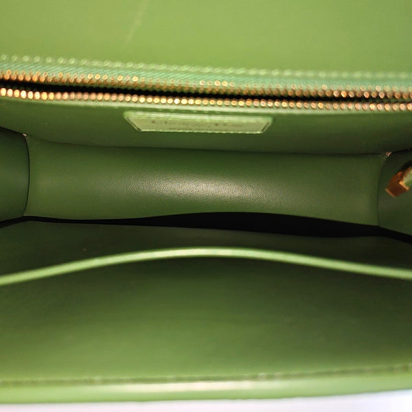 Authenticated pre-owned  30 Montaigne Calfskin Multicolor - Shoulder Bag at Looply