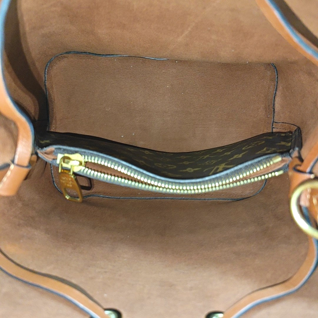 NÉONOÉ MM Monogram Coated Canvas Brown