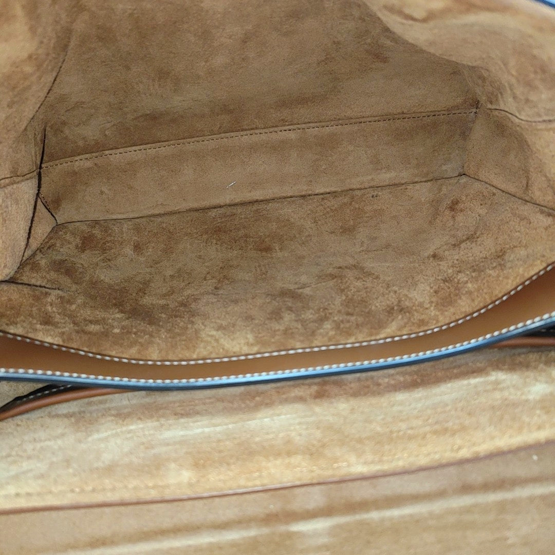16 Medium Calfskin Brown