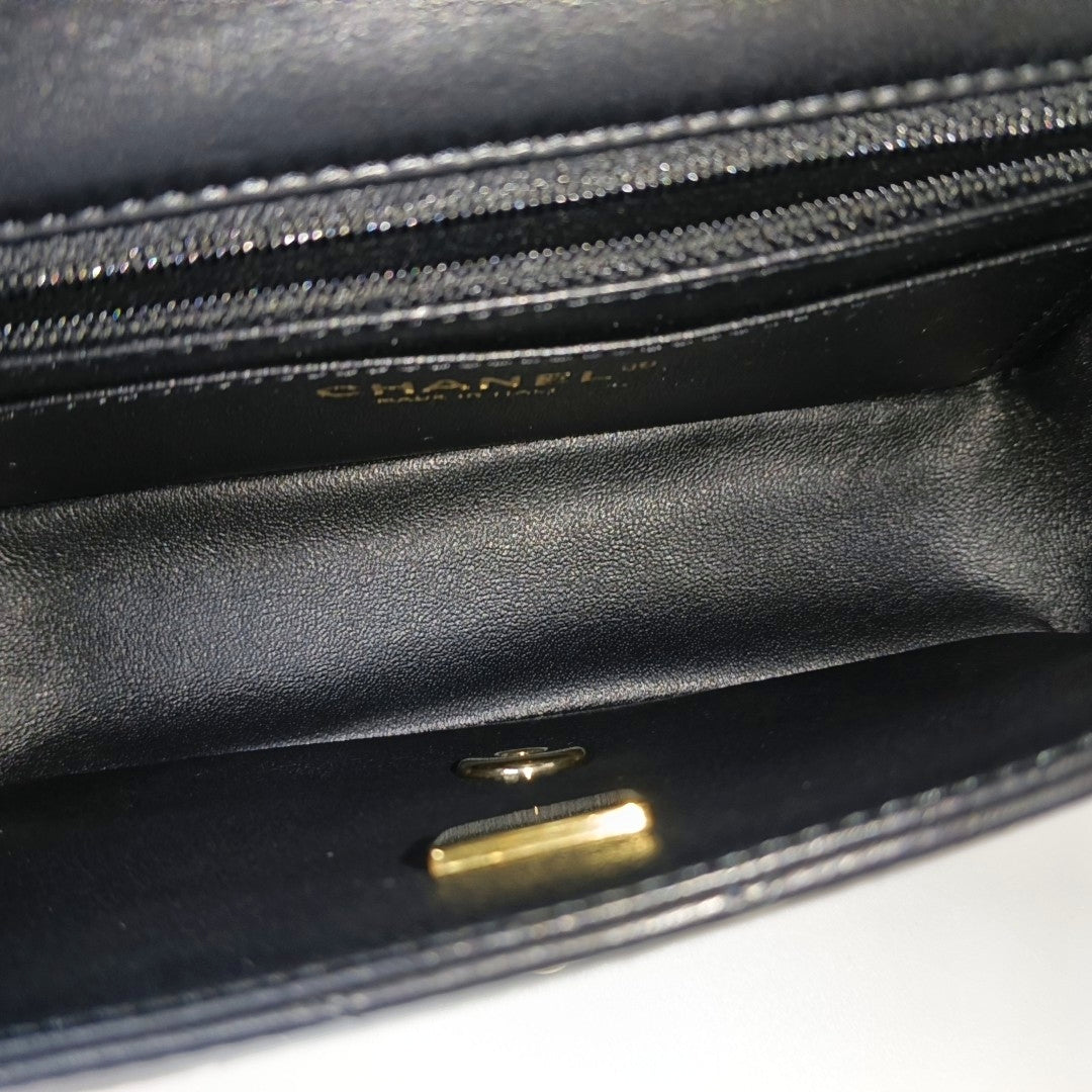 CLASSIC FLAP Mini Quilted Lambskin Black