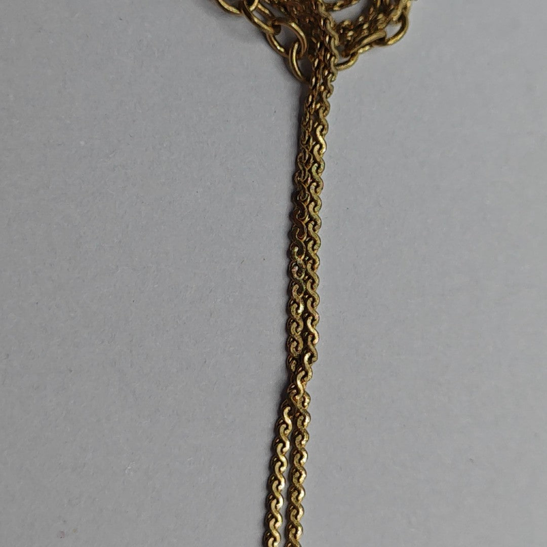 Collar de oro de metal