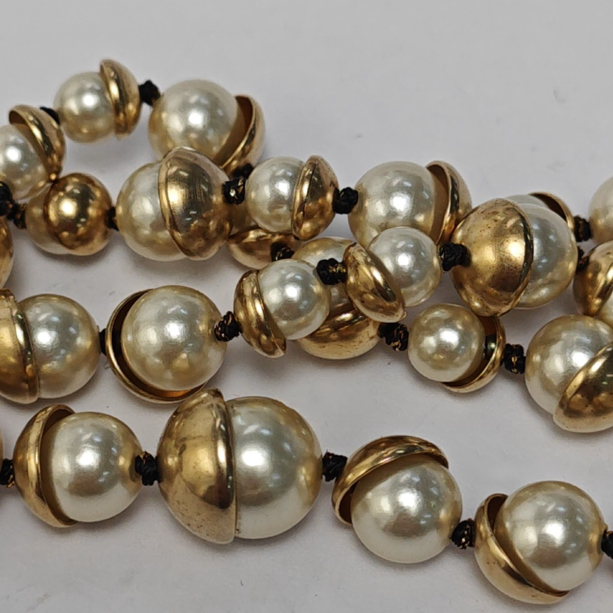 Ultradior Faux Pearl Gold Necklace