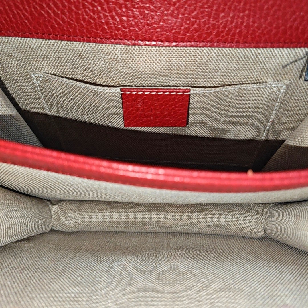 Interlocking G Small Calfskin Red