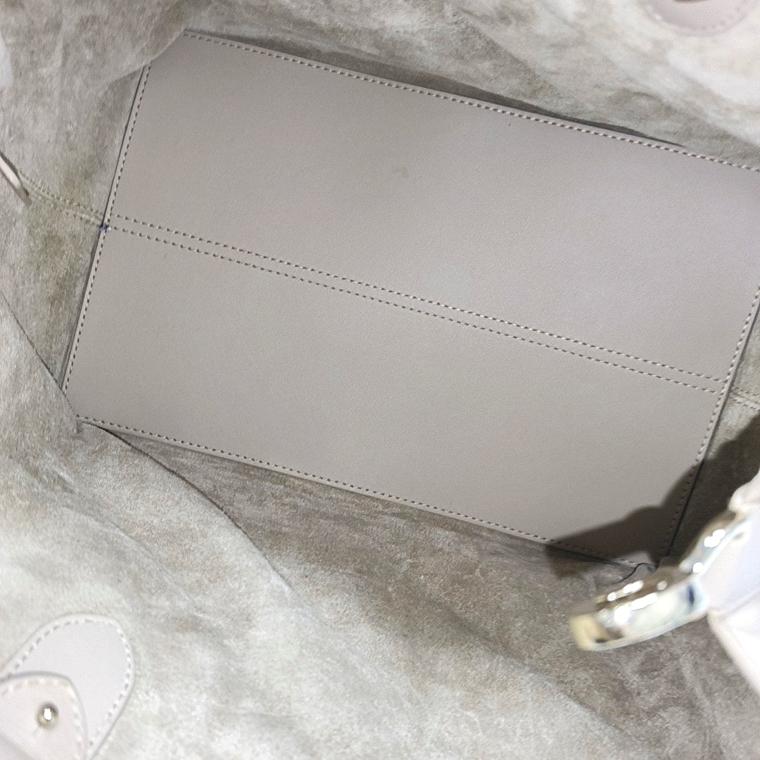 Toujours Medium Cannage Calfskin Beige