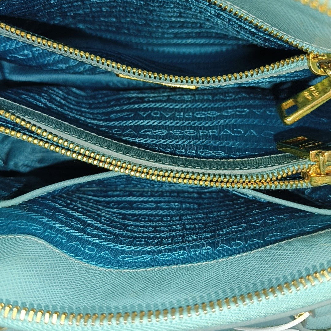 Authenticated pre-owned  Promenade Saffiano Calfskin Blue - Shoulder Bag at Looply