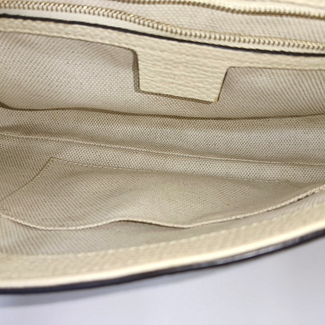 Authenticated pre-owned  Soho Calfskin Beige - Shoulder Bag at Looply