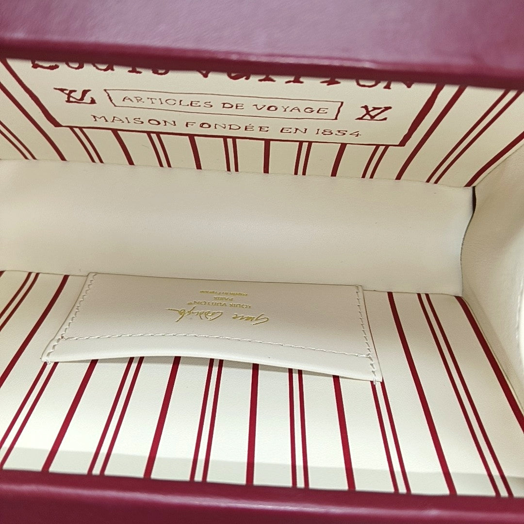 PETITE MALLE Calfskin Red