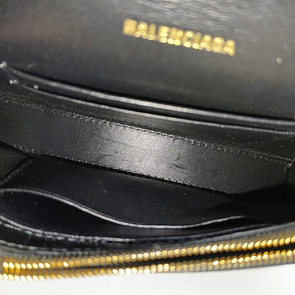 Hourglass Wallet On Chain Small Calfskin Black