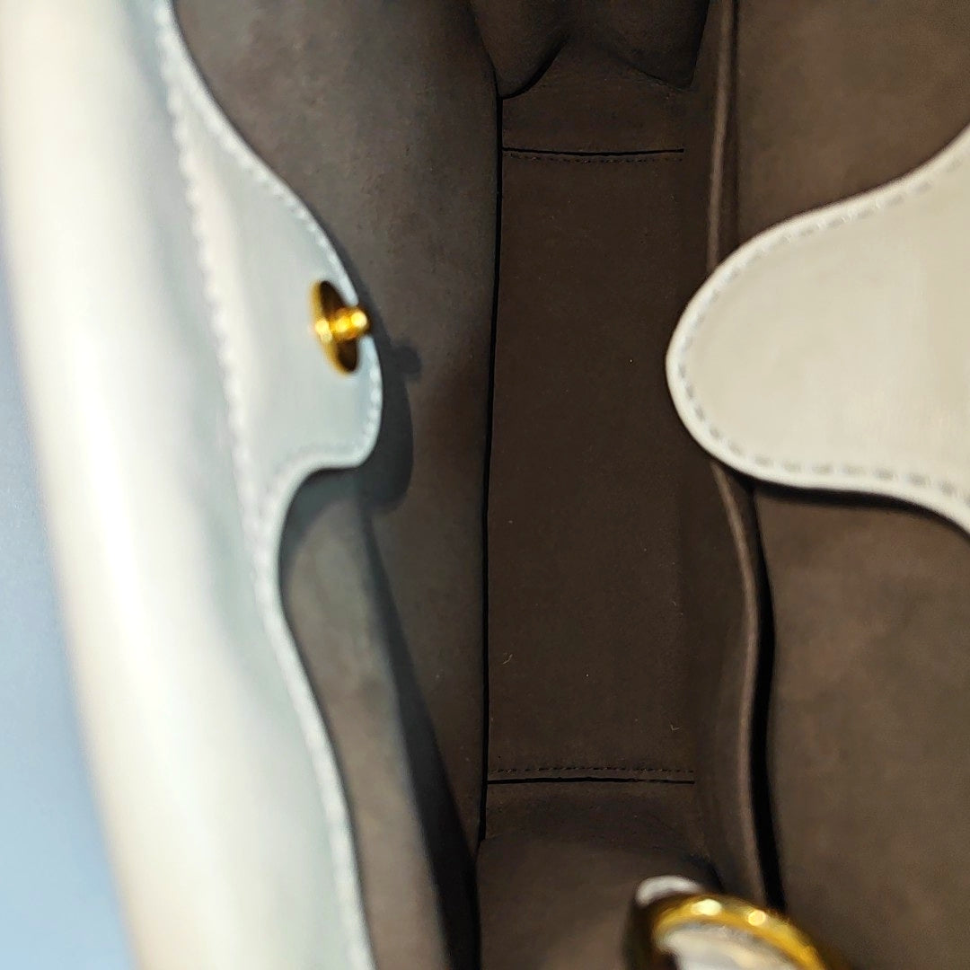 Flip Calfskin White
